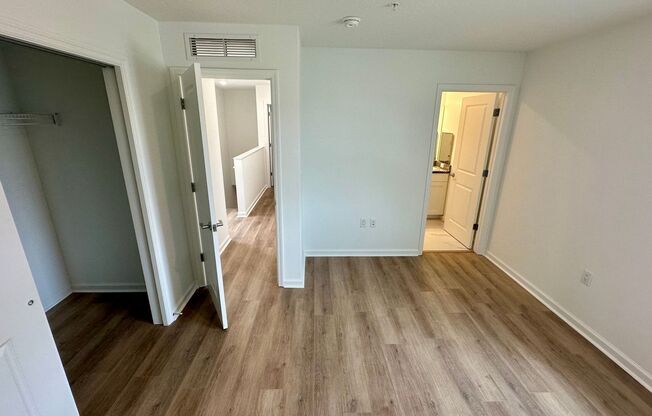 2 beds, 2.5 baths, 1,252 sqft, $1,949, Unit 105