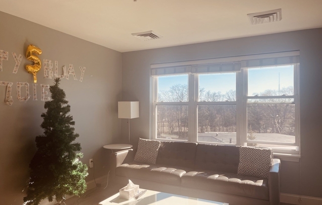 2 beds, 2 baths, 1,170 sqft, $3,700, Unit 304