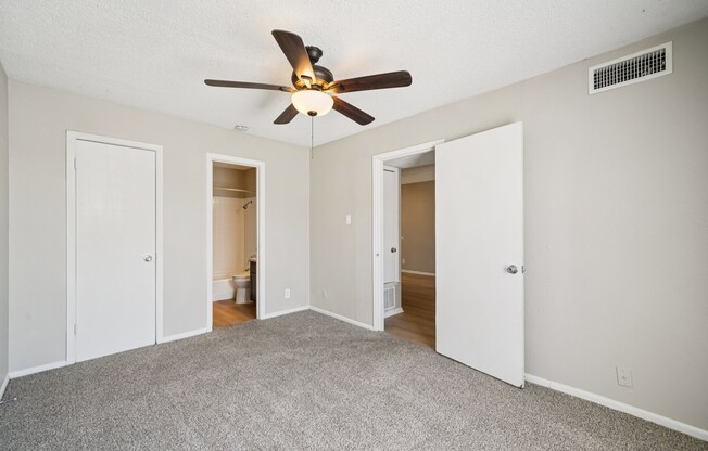 Studio, 1 bath, 483 sqft, $600