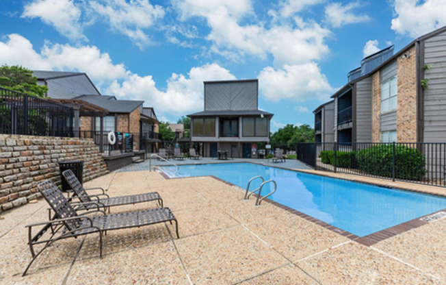 2 beds, 1 bath, 832 sqft, $1,639, Unit 2066