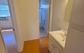 1 bed, 1 bath, $1,750, Unit 39