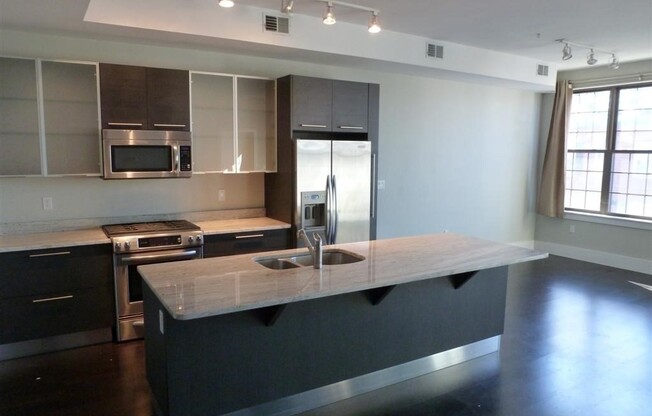 154 W 2 ST