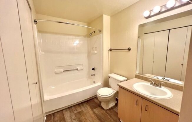 2 beds, 2 baths, 990 sqft, $2,595, Unit A 107