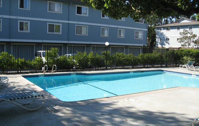 Campbell, Lovely 2 Bedroom and 2 Bath Condo, Ideal Location