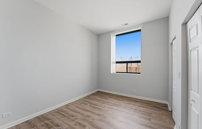 2 beds, 2 baths, 900 sqft, $2,550, Unit 212