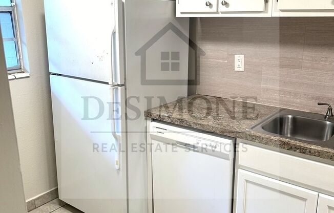 2 beds, 1 bath, 1,050 sqft, $1,050, Unit B7