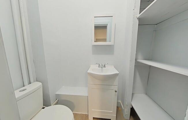 3 beds, 1.5 baths, 2,668 sqft, $2,700, Unit 1st Floor