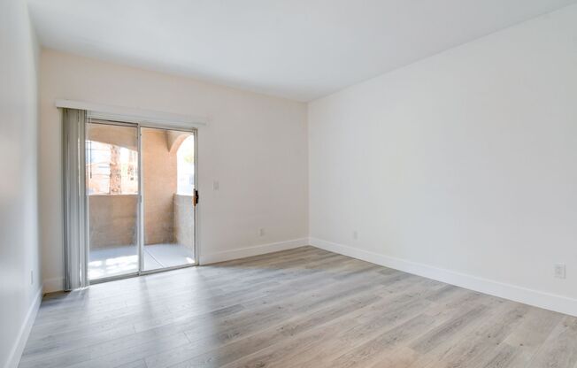 2 beds, 2 baths, $1,700, Unit # 41 2067