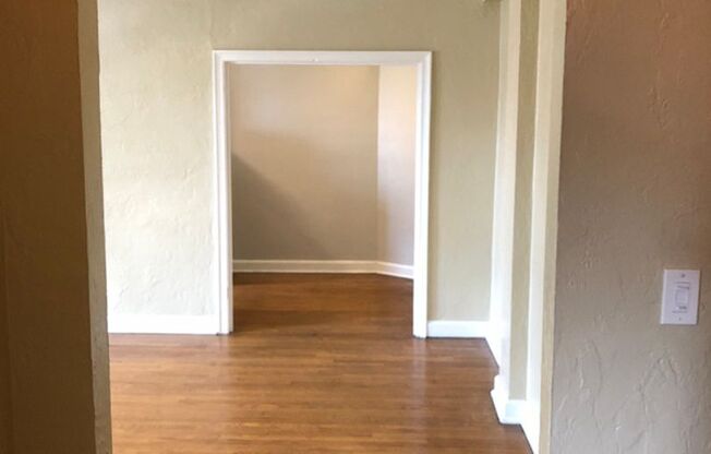 Spacious One Bedroom In Heart Of Shadyside
