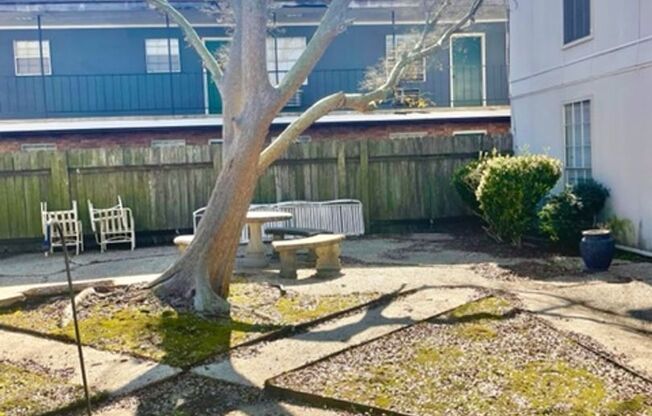 The Chateau Tigerland Apartments, LLC