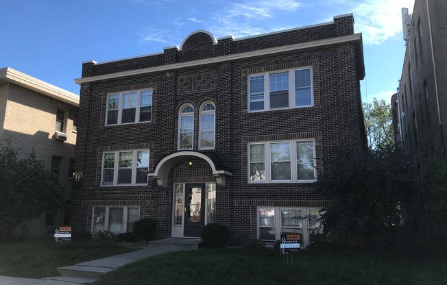 2166 Grand Ave