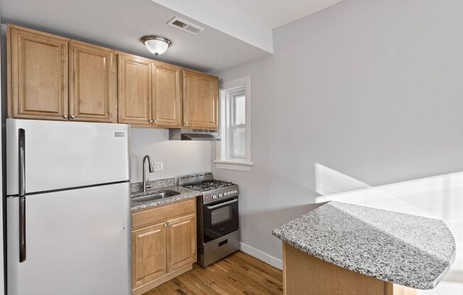 2 beds, 1 bath, 500 sqft, $1,750, Unit 7456-3C