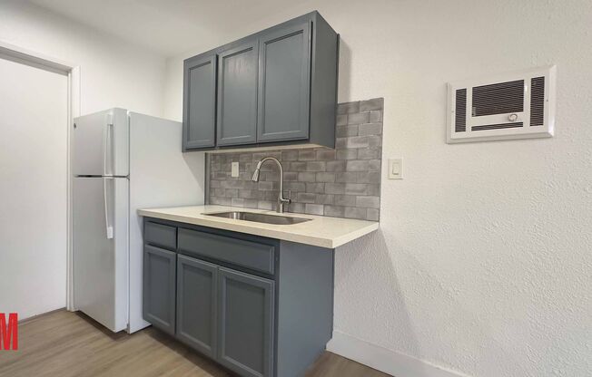 1 bed, 1 bath, $1,649, Unit 20