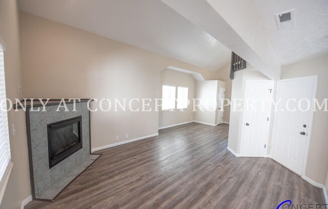 3 beds, 2.5 baths, 1,262 sqft, $2,499, Unit 920