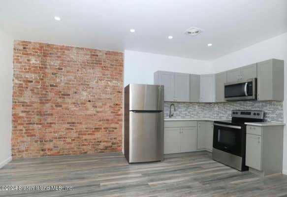 3 beds, 2 baths, 900 sqft, $3,600, Unit 2