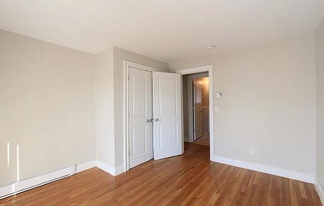 3 beds, 2 baths, 1,123 sqft, $3,500, Unit 39