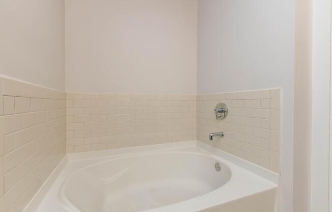 2 beds, 2 baths, 1,360 sqft, $2,129
