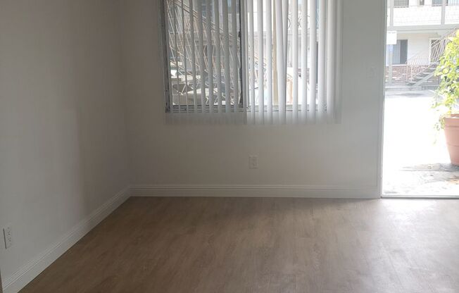 1 bed, 1 bath, 365 sqft, $2,000, Unit 1631 02