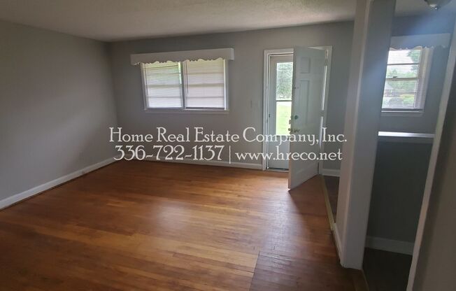 Hadley Apartments | 4170 James Street Apt #8