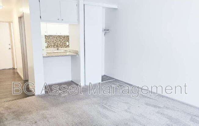 3600 DIMOND AVE