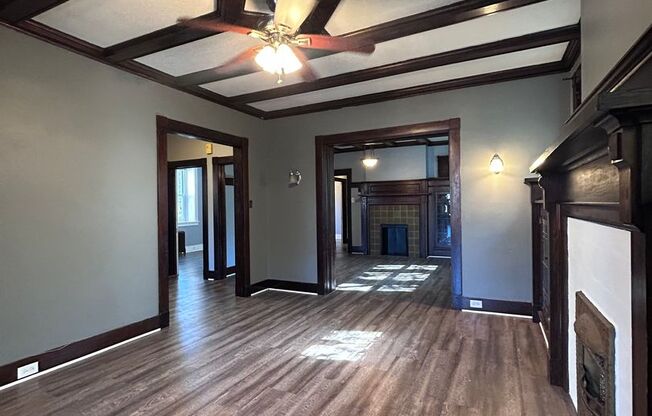 3 Bed 1 Bath Duplex (Observatory Hill)