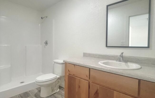 1 bed, 1 bath, 600 sqft, $695, Unit 1