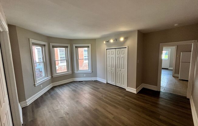 177 - 531 Walnut