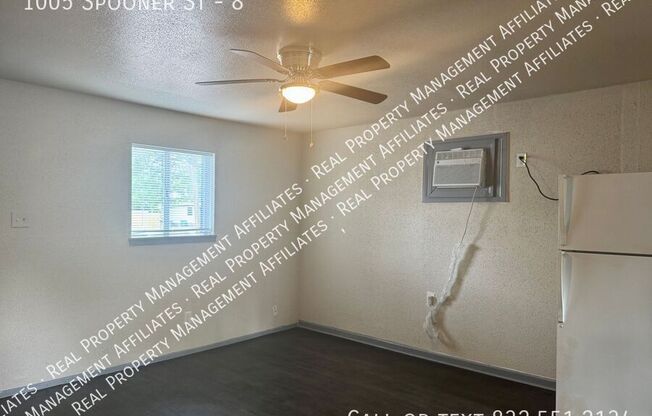 1005 SPOONER ST