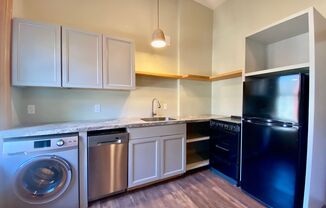 1 bed, 1 bath, $1,195