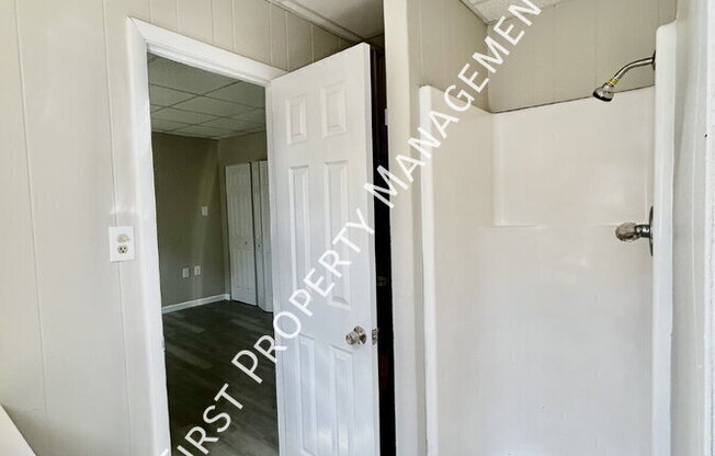 2513 Union Ave Apt B