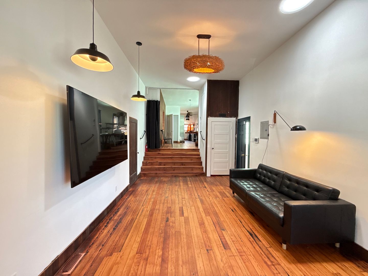 Remodeled 3BR/2BA Oasis with Hot Tub, Sauna & Lush Backyard Retreat