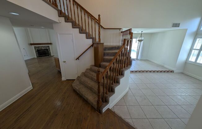 8432 AIRMONT CT