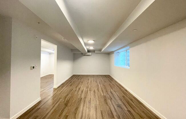 Studio, 1 bath, 707 sqft, $1,845, Unit Hamrick B02
