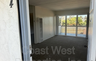 391 OAK AVE