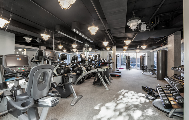 2 beds, 2 baths, $5,250, Unit 3F