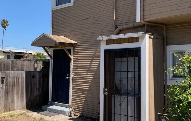 962-964 41st St