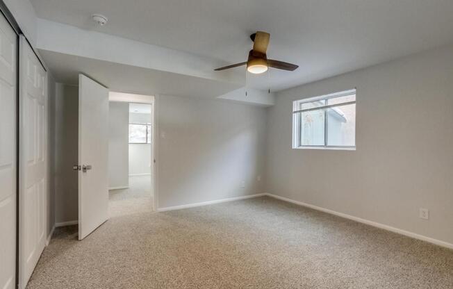 13489 W AUBURN AVE