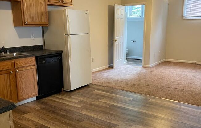 2 beds, 1 bath, $1,550