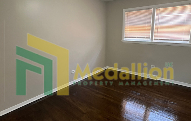 4 beds, 2 baths, $3,300