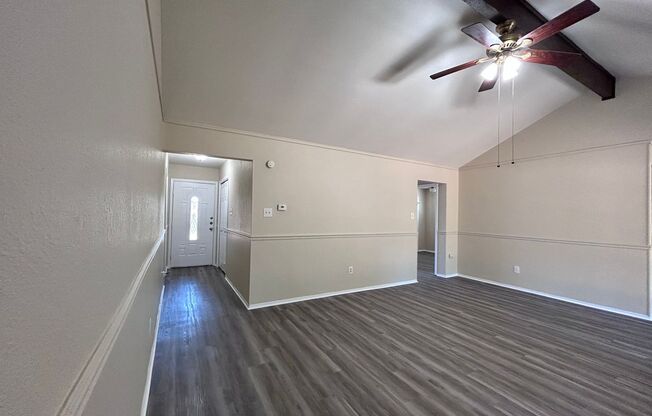 906 Spring Tree St 78681 |3 Bed 2 Bath 2 Car garage  $1795 | 1/2 OFF FIRST MONTH RENT!