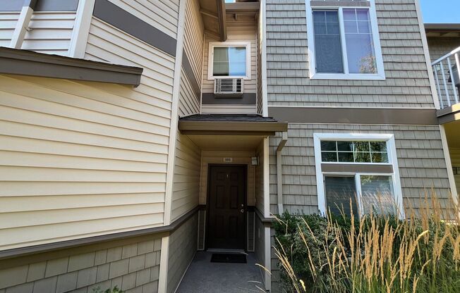 Lovely 2Bed 2Bath Corner Unit - Condo ~ Private Garage Attached, A/C & More!