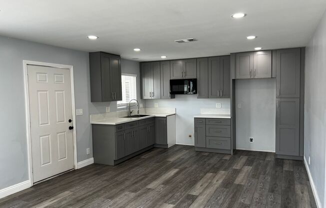 Remodeled 3 Bedroom 2 Bath House with 4 Car Garage for Rent in Whittier