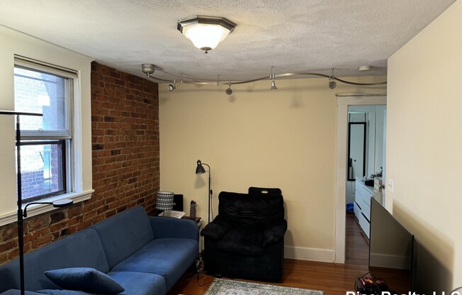 39 South St Apt 4