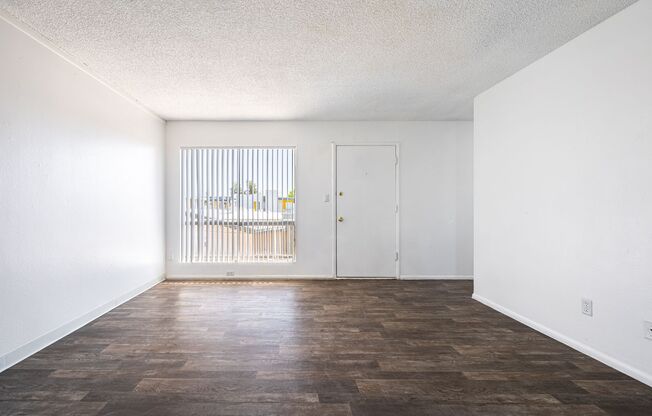 2 beds, 1 bath, 780 sqft, $1,149, Unit 11502