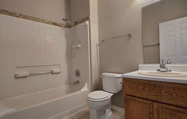 2 beds, 2 baths, $1,300, Unit # 1143