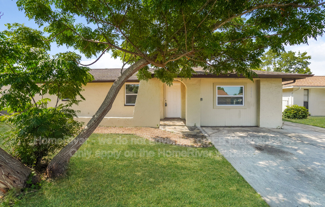 6646 LENOIR DR