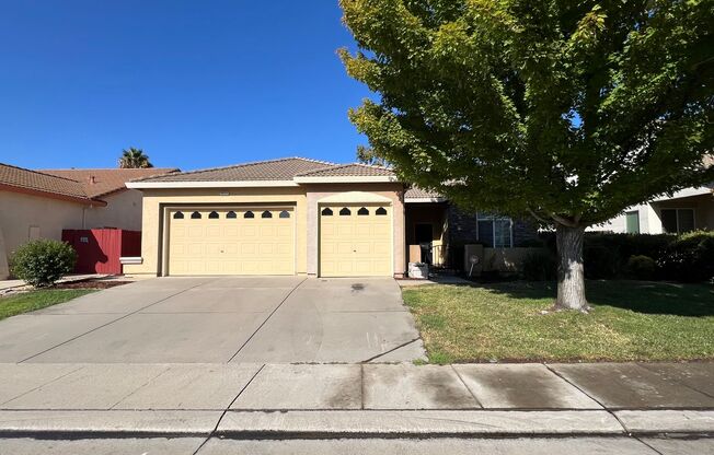 2 Bedroom Home in Elk Grove Near Morse Park