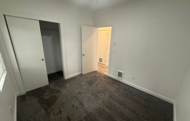 2 beds, 1 bath, 745 sqft, $2,095, Unit 8513-201
