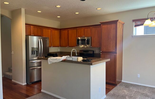 Beautiful 4BD + Den | 2.5BA | Single Family Home | Orenco Gardens Neighborhood