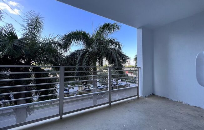 2 beds, 2 baths, 1,156 sqft, $3,275, Unit 110 SW 12 Street #  unit 302 (F10471584)